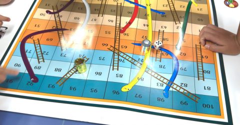 【お知らせ】2025年6月14日(土)に港区立麻布図書館でインドのすごろく「へびとはしご」の体験ワークショップを行います